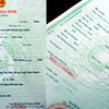 Chính phủ đề nghị giữ lại giấy khai sinh và đăng ký kết hôn