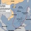 Đường chín đoạn (đường lưỡi bò) phân định biên giới trên Biển Đông (màu đỏ) mà Trung Quốc vô lý áp đặt. (Nguồn: UNCLOS/CIA) 