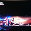 Máy bay Hàn Quốc hạ cánh lệch đường băng, hơn 20 người bị thương