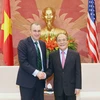 Chủ tịch Quốc hội Nguyễn Sinh Hùng tiếp đoàn nghị sỹ Hoa Kỳ 