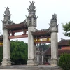 Tùy tiện đặt tên vua Trần trên bia mộ "dựng chui" ở đền Trần