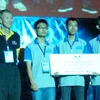 Ba thành viên đội Java# tại vòng loại ở Indonesia. (Nguồn: vnu.edu.vn)