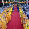 Lễ rước Phật từ chùa Điệu Đế sang chùa Từ Đàm, thành phố Huế (tỉnh Thừa Thiên-Huế). (Ảnh: Quốc Việt/TTXVN)