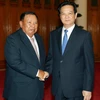 Thủ tướng Nguyễn Tấn Dũng tiếp Thường trực Ban Bí thư, Phó Chủ tịch nước Lào Bounnhang Vorachith. (Ảnh: Đức Tám/TTXVN)
