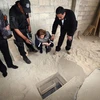 Cửa đường hầm bên ngoài nhà tù Altiplano mà Guzman dùng để đào tẩu. (Nguồn: AP)