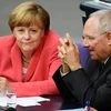 Thủ tướng Đức Angela Merkel và Bộ trưởng Tài chính Đức Wolfgang Schaeubl tại phiên bỏ phiếu của Quốc hội Đức về kế hoạch cứu trợ mới với Hy Lạp. (Nguồn: AFP)