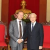 Tổng Bí thư Nguyễn Phú Trọng tiếp Đại sứ Vương quốc Bỉ Bruno Angelet đến chào từ biệt nhân kết thúc nhiệm kỳ công tác ở Việt Nam. (Ảnh: Trí Dũng/TTXVN)