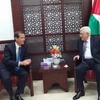 Tổng thống Palestine Mahmoud Abbas gặp ông Isaac Herzog, thủ lĩnh phe đối lập ở Israel, tại khu Bờ Tây. (Nguồn: jpost.com) 