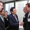 Chủ tịch nước Trương Tấn Sang gặp gỡ đại diện doanh nghiệp Hoa Kỳ dự đối thoại. (Ảnh: Nguyễn Khang/TTXVN)