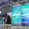 Mẫu điện thoại Galaxy S6 edge+ của Samsung. (Nguồn: Reuters)