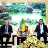 Bộ trưởng Nguyễn Thái Bình trao đổi cùng Đại sứ Hoa Kỳ Ted Osius tại buổi tiếp. (Nguồn: Bộ Nội vụ)