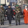 Lực lượng an ninh Maroc tuần tra trên đường phố Casablanca. (Nguồn: AP)