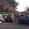 Cảnh sát Pháp kiểm soát phương tiện ra vào khu vực hiện trường. (Nguồn: Twitter)