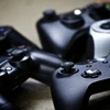 Microsoft cho phép game thủ Xbox thi đấu với game thủ PS4 và PC 