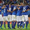 Các cầu thủ Italy thể hiện sự đoàn kết trong loạt đá luân lưu. (Nguồn: Getty)