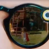 Video lộ diện kính đeo mắt tích hợp camera của Snapchat