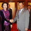 Chủ tịch Quốc hội Nguyễn Thị Kim Ngân hội kiến với Chủ tịch Thượng viện Cawmpuchia Say Chhum. (Ảnh: Trọng Đức/TTXVN)
