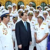 Chủ tịch nước Trần Đại Quang tiếp Đoàn đại biểu Hội truyền thống Đường Hồ Chí Minh trên biển toàn quốc về thăm Thủ đô Hà Nội. (Ảnh: Nhan Sáng/TTXVN)