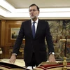 Thủ tướng Tây Ban Nha Mariano Rajoy tuyên thệ nhậm chức sau khi tái đắc cử tại Madrid ngày 31/10. (Nguồn: AP/TTXVN)