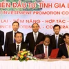 Thủ tướng Nguyễn Xuân Phúc chứng kiến lễ ký biên bản ghi nhớ hợp tác đầu tư vào tỉnh Gia Lai. (Ảnh: Thống Nhất/TTXVN)