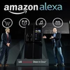 LG giới thiệu tủ lạnh thông minh với trợ lý ảo Alexa của Amazon tích hợp bên trong, tại CES 2017. (Nguồn: Getty)