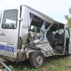 Hiện trường vụ tai nạn tàu hỏa đâm xe khách ở Đồng Nai làm 2 người thiệt mạng, 7 người bị thương vào cuối cùng của kỳ nghỉ Tết. (Nguồn: TTXVN)