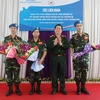 Các sỹ quan Việt Nam lên đường làm nhiệm vụ tại Phái bộ Gìn giữ Hòa bình Liên hợp quốc, tháng 4/2015. (Ảnh: Hồng Pha/TTXVN)