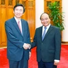 Thủ tướng Nguyễn Xuân Phúc tiếp Bộ trưởng Ngoại giao Hàn Quốc Yun Byung Se đang thăm chính thức Việt Nam. (Ảnh: Thống Nhất/TTXVN)
