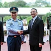 Phó Chủ tịch Quân ủy Trung ương Trung Quốc Hứa Kỳ Lượng và Bộ trưởng Quốc phòng Malaysia Hishammuddin Hussein. (Nguồn: wargamarhaen.blogspot.com)