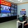 Trung tâm giám sát camera an ninh công cộng của Công an Quận 5, Thành phố Hồ Chí Minh. (Ảnh: Mạnh Linh/TTXVN)