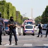 Cảnh sát Pháp triển khai bảo vệ hiện trường. (Nguồn: Reuters)