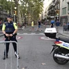 Cảnh sát Tây Ban Nha gác tại Rambla, Barcelona sau vụ tấn công khủng bố ngày 18/8. (Nguồn: AFP/TTXVN)