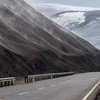 Một đoạn đường cao tốc mới qua Tây Tạng. (Nguồn: ndtv.com)