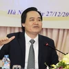 Bộ trưởng Bộ Giáo dục và Đào tạo Phùng Xuân Nhạ phát biểu chỉ đạo tại hội nghị. (Nguồn: TTXVN phát)
