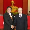 Tổng Bí thư Nguyễn Phú Trọng tiếp Chủ tịch Thượng viện Indonesia Oesman Sapta Odang. (Ảnh: Trí Dũng/TTXVN)