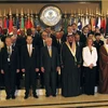 Các trưởng đoàn chụp ảnh chung tại Hội nghị các nhà tài trợ quốc tế, diễn ra ở thủ đô Kuwait City của Kuwait. (Nguồn: AP)