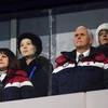Phó Tổng thống Mỹ Mike Pence ngồi gần cô Kim Yo-jong- em gái lãnh đạo Triều Tiên Kim Jong-un tại lễ khai mạc Olympic. (Nguồn: Getty Images)