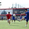 Trận đấu giữa đội Thanh niên TTXVN và đội thanh niên Urenco. (Ảnh: Đình Hòa/Vietnam+)