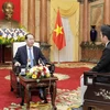 Chủ tịch nước Trần Đại Quang trả lời phỏng vấn một số cơ quan thông tấn, báo chí của Nhật Bản. (Ảnh: Lâm Khánh/TTXVN)