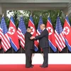 Tổng thống Mỹ và nhà lãnh đạo Triều Tiên bắt đầu họp thượng đỉnh