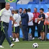 Huấn luyện viên đội tuyển Brazil Tite trên sân tập Rostov-on-Don, (Nguồn: AFP)