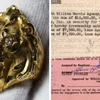 Chiếc nhẫn vàng hình đầu con sư tử với hai mắt gắn kim cương có giá 44.500 USD. (Nguồn: HENRY ALDRIDGE AND SON/BBC)
