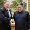 Ngoại trưởng Mỹ Mike Pompeo gặp nhà lãnh đạo Triều Tiên Kim Jong-un ở Bình Nhưỡng. (Nguồn: Reuters)