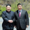 Nhà lãnh đạo Triều Tiên Kim Jong-un gặp Chủ tịch Trung Quốc Tập Cận Bình, tháng 5. (Nguồn: Yonhap)