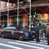 Cảnh sát phong tỏa bên ngoài nhà hàng Tribeca Grill của siêu sao Hollywood Robert De Niro sau khi phát hiện gói bưu kiện khả nghi ngày 25/10/2018. (Nguồn: AFP/TTXVN)