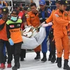 Nhân viên cứu hộ Indonesia tham gia chiến dịch tìm kiếm nạn nhân vụ tai nạn máy bay Lion Air JT 610. (Nguồn: AFP/TTXVN)