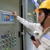 Vận hành sản xuất điện tại Công ty Thủy điện Đồng Nai. (Ảnh: Ngọc Hà/TTXVN)