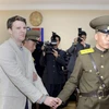 Công dân Mỹ Otto Warmbier bị dẫn giải ra tòa án ở Triều Tiên. (Nguồn: KCNA/EPA)