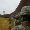 Ảnh tư liệu: Binh sỹ Mỹ được triển khai tại khu vực Brownsville, Texas, biên giới với Mexico, ngày 13/11/2018. (Nguồn: AFP/TTXVN)