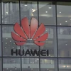 Logo Huawei ở trụ sở của hãng tại Vương quốc Anh. (Nguồn: Getty Images)